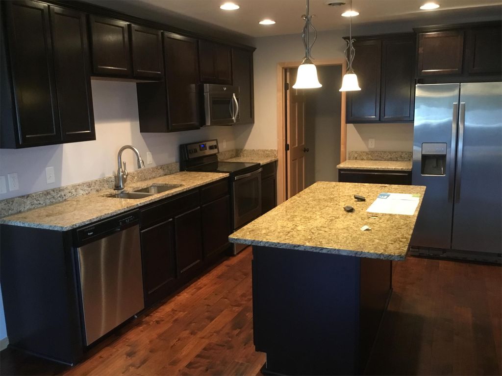 2816 40th Ave SE #2, Mandan, ND 58554