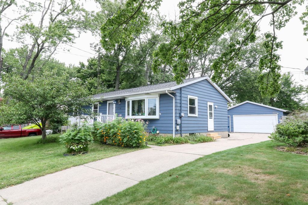 1700 S Hopkins St, Grand Haven, MI 49417 Trulia