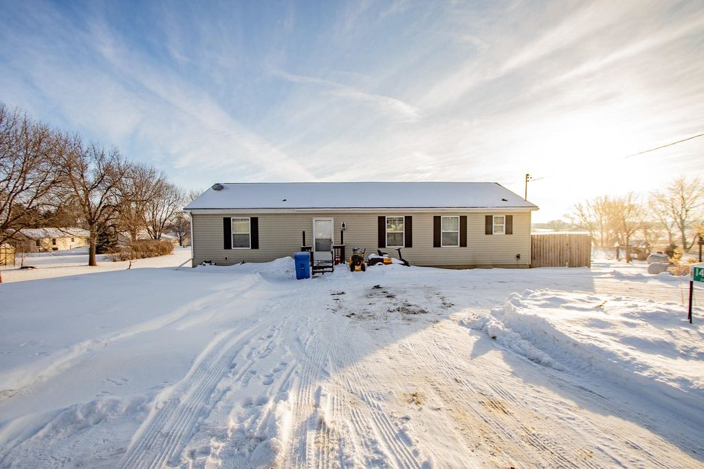 14070 240th Ave, Orleans, IA 51360