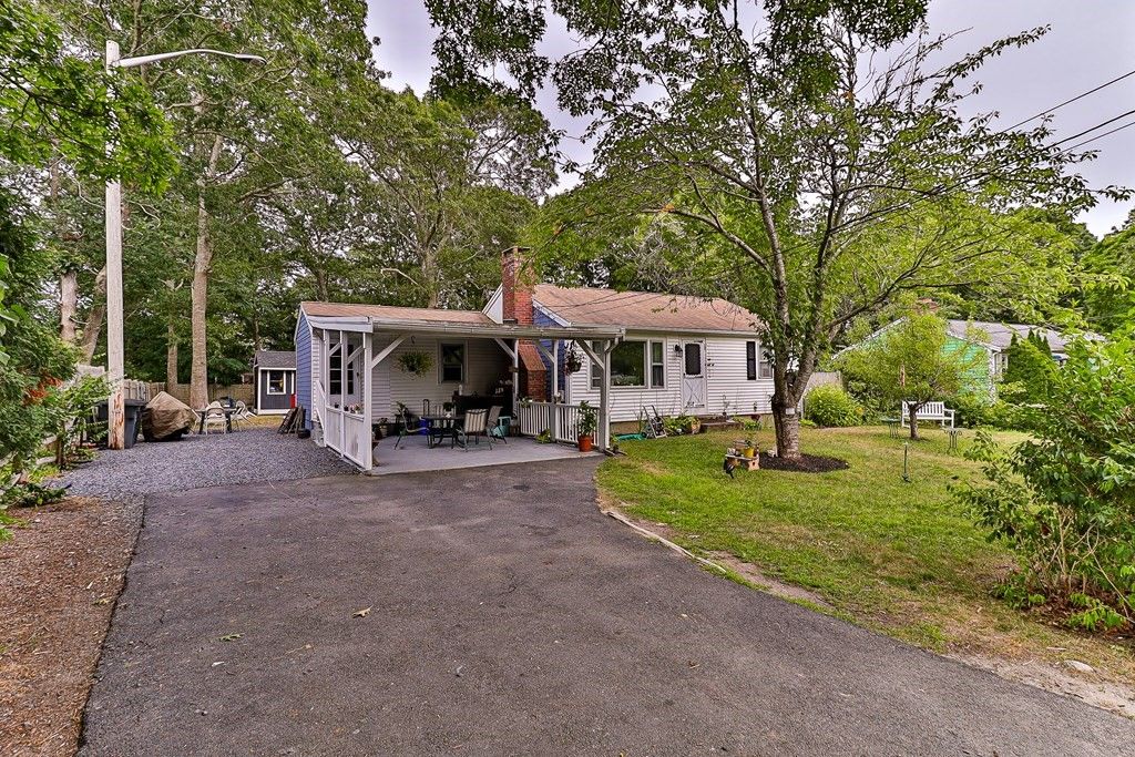 440 Lincoln Road Ext, Hyannis, MA 02601