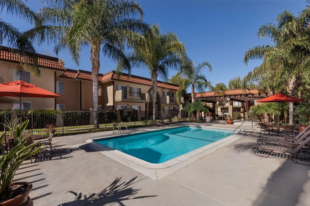 1201 W Blaine St, Riverside, CA 92507