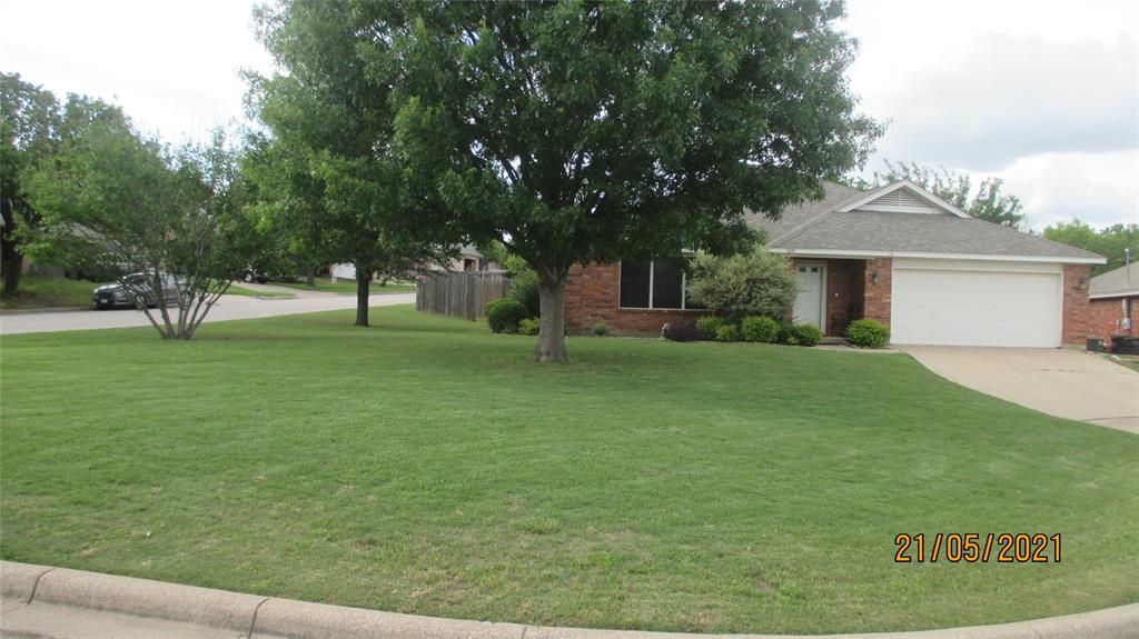 6608 Maryannes Ct, Fort Worth, TX 76135