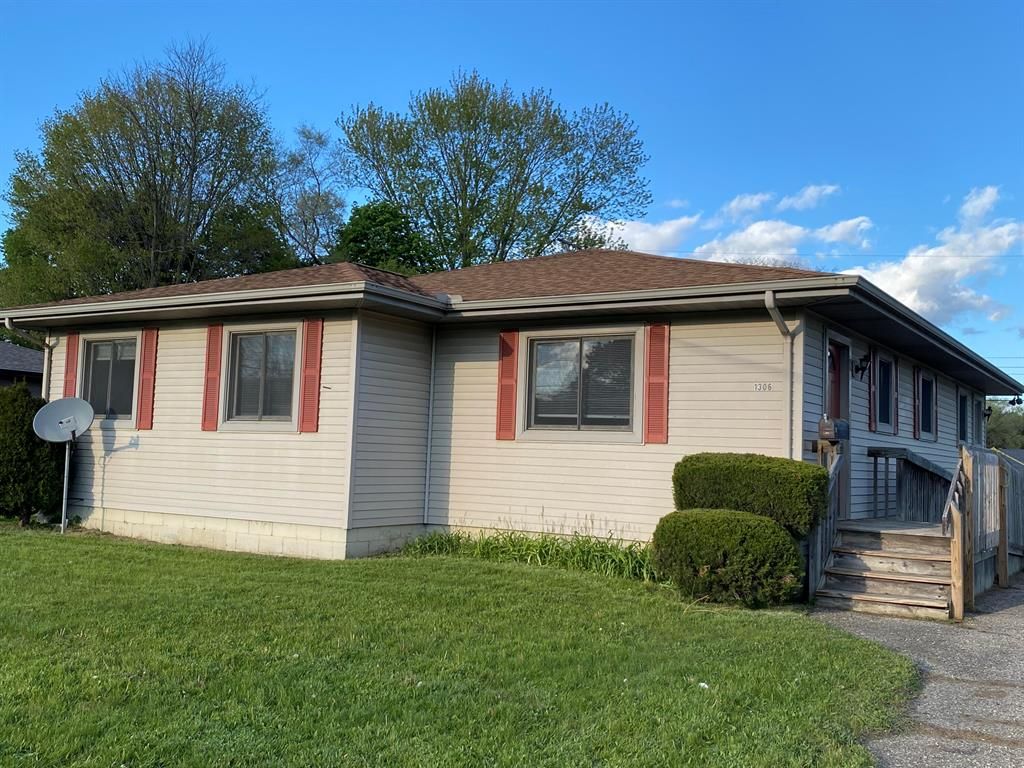 1306 N Eaton St, Albion, MI 49224