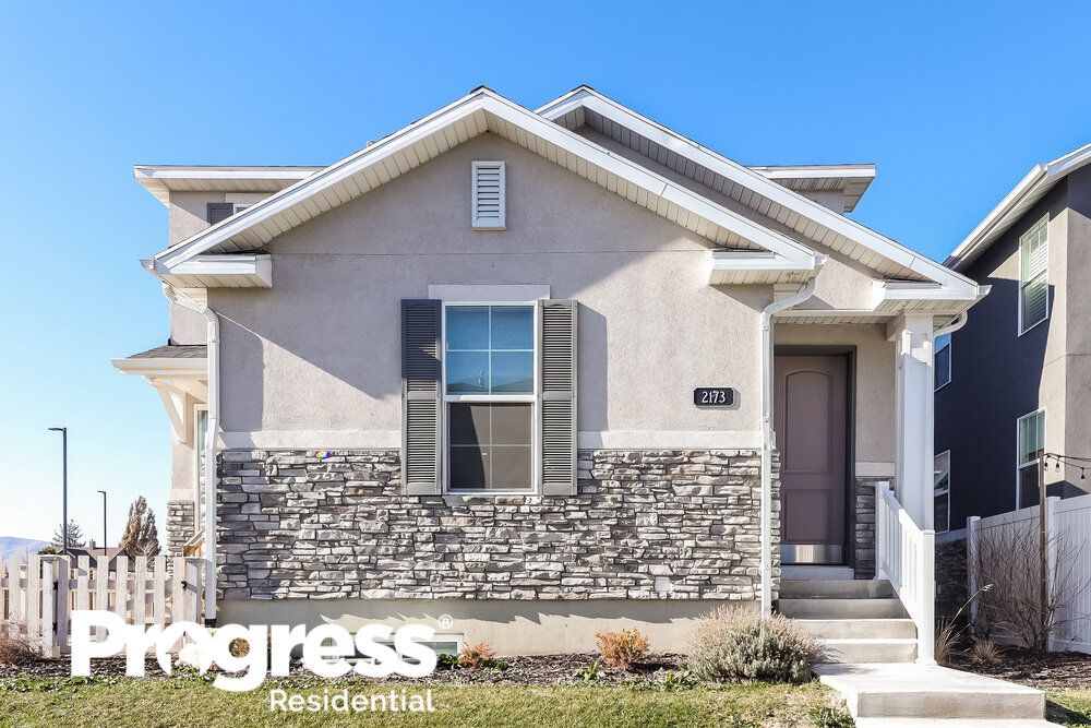 2173 W Kimber Ln, Riverton, UT 84065