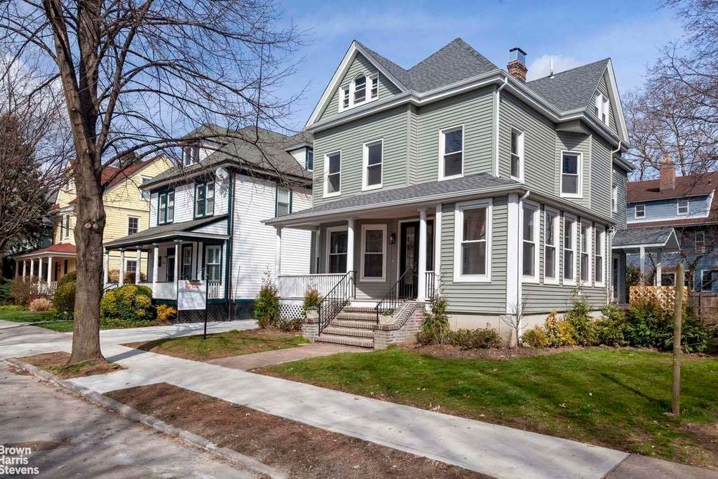 257 Rugby Rd, Brooklyn, NY 5 Bed, 5 Bath SingleFamily Home 14