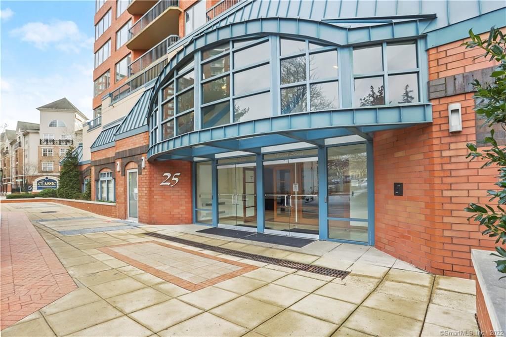 25 Forest St #11G, Stamford, CT 06901