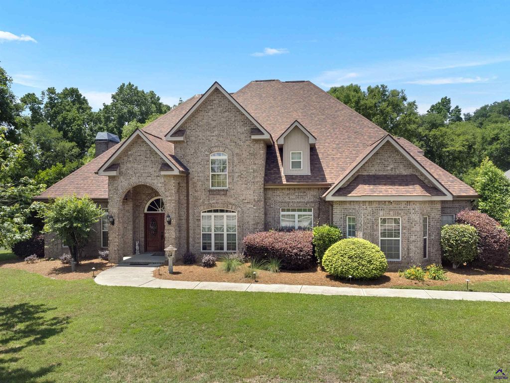 105 River Rock Ct, Perry, GA 31069