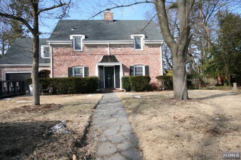 149 Phelps Ave, Cresskill, NJ 3 Bed, 2.5 Bath SingleFamily Home 19