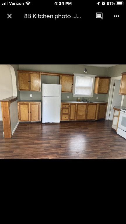 8 Pleasant St #B, Dayville, CT 06241