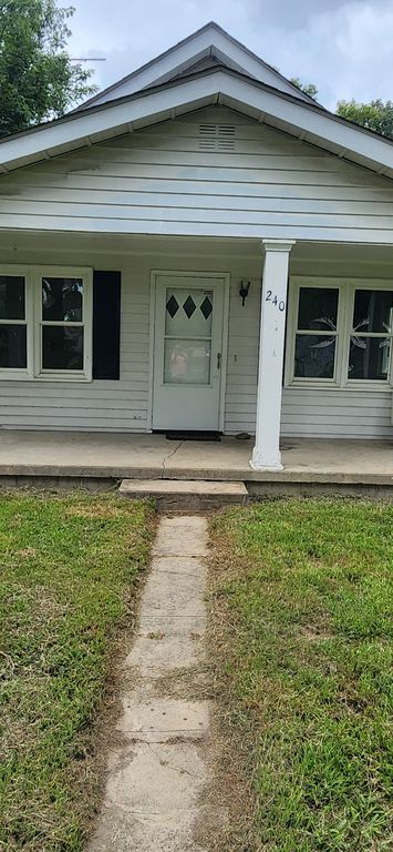 240 Plum St, Anderson, IN 46012