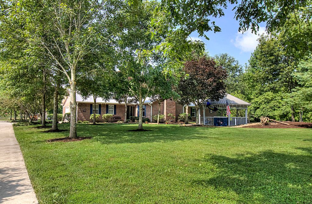 75 Church Loop Rd, Rockwood, TN 37854