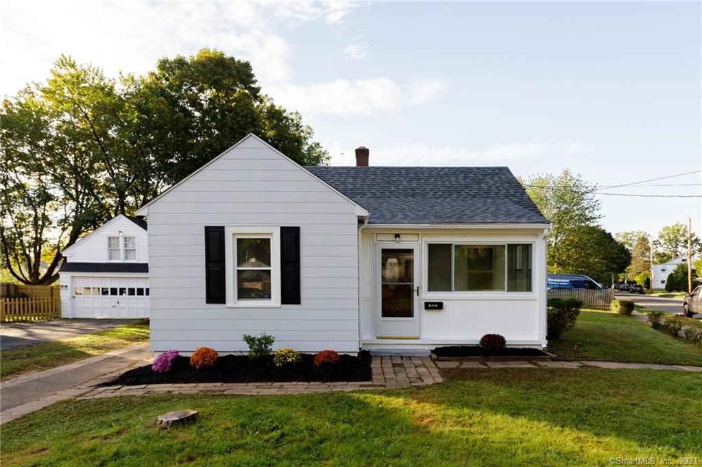162 Pearl Ave, Hamden, CT 06514