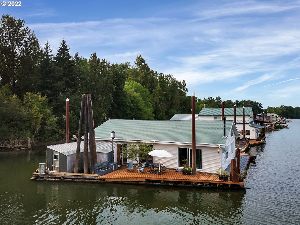 Scappoose Boat Storage Dandk Organizer