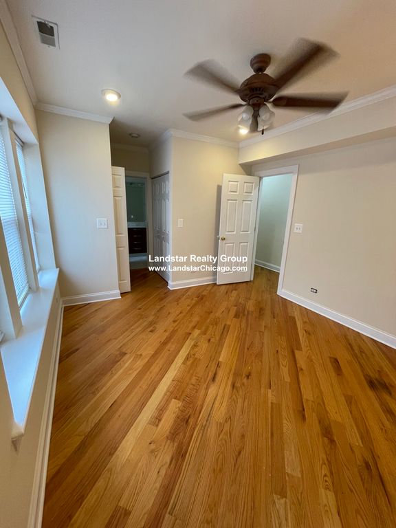 6949 N Oakley Ave #3, Chicago, IL 60645