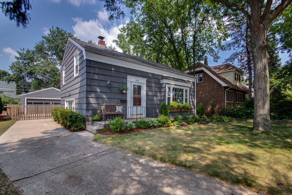 8640 Stickney Ave, Wauwatosa, WI 53226 Trulia