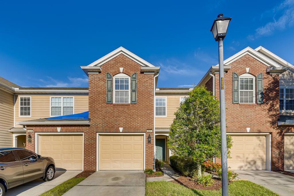 4237 Crownwood Dr, Jacksonville, FL 32216