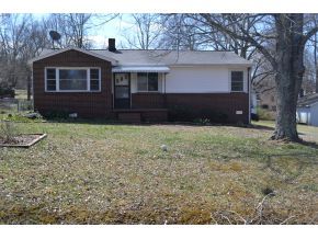 1926 S  Ashland Dr, Burlington, NC 27217