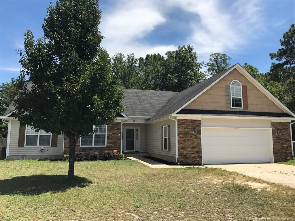 1402 Jockey Ct, Parkton, NC 4 Bed, 2 Bath SingleFamily Home 9