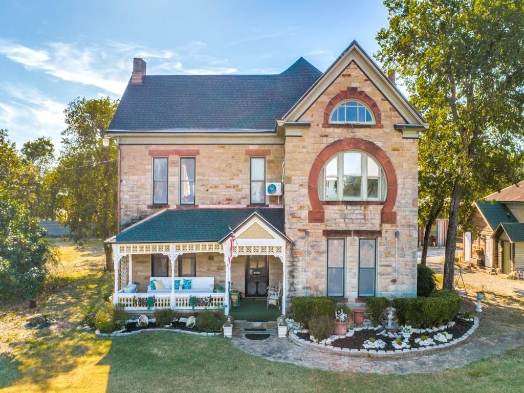 617 Solon Rd, Waxahachie, TX 75165