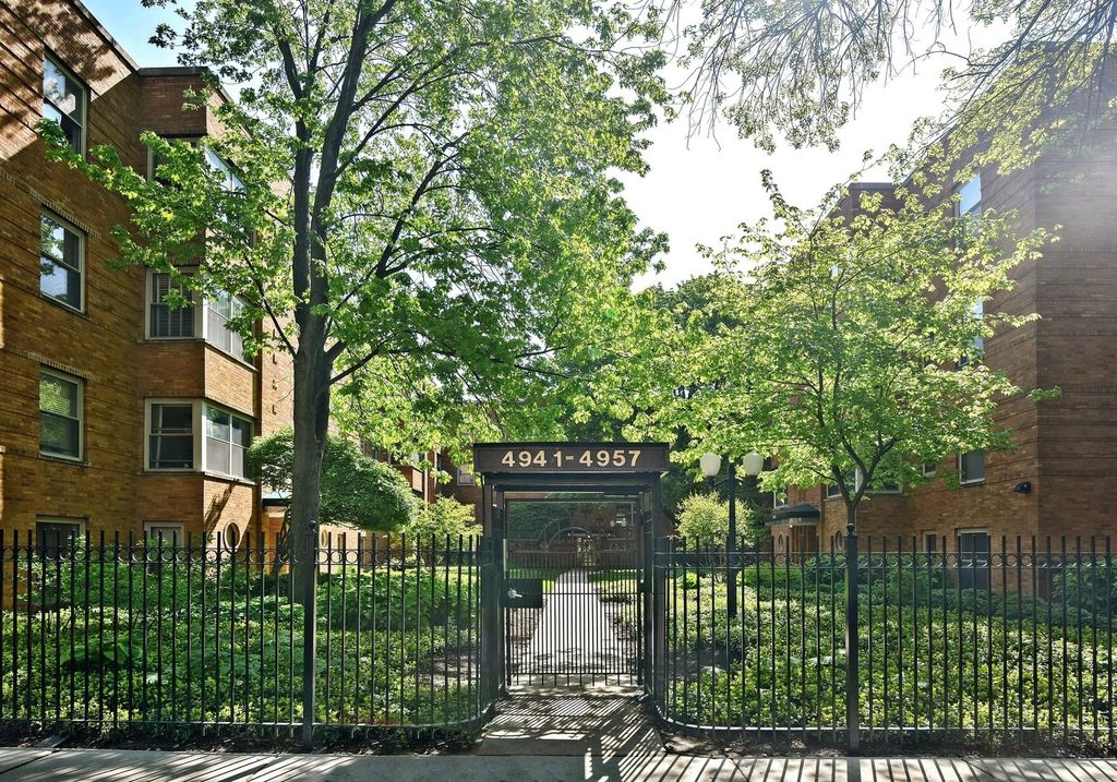 4957 N Wolcott Ave #2A, Chicago, IL 60640