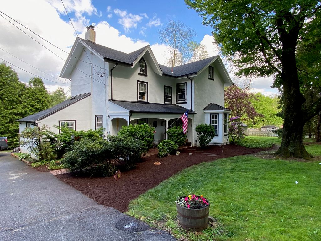 235 Blue Rock Rd, West Chester, PA 19382