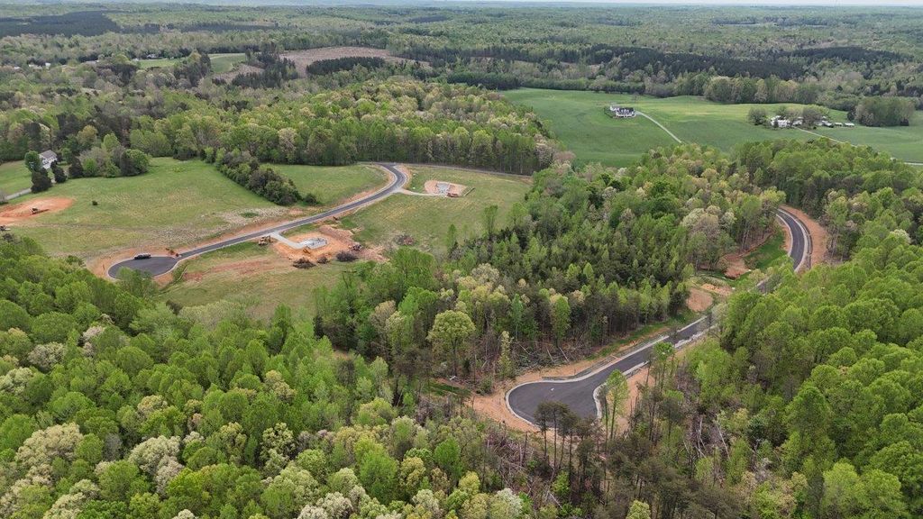 The Whitney Byrd Mill Run Louisa - Fa5bb6f7c5a9a4b7a5128098d15ac99f Full 