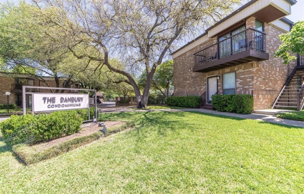 6050 Birchbrook Dr #243, Dallas, TX 75206
