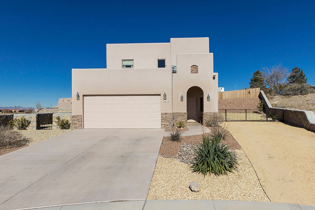 3859 Ringneck Dr, Las Cruces, NM 88001