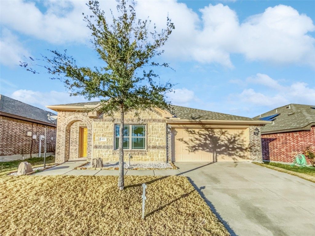 421 Hoover Ave, Lavon, TX 75166