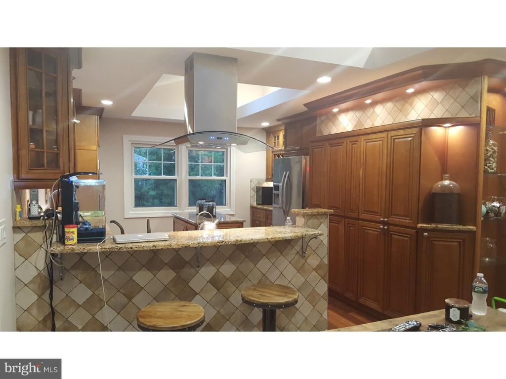 homes for sale in franklin park nj 08823