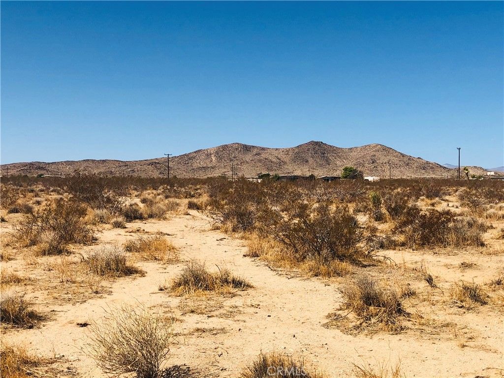 2 Napa Rd, Landers, CA 92285 MLS JT23040914 Trulia