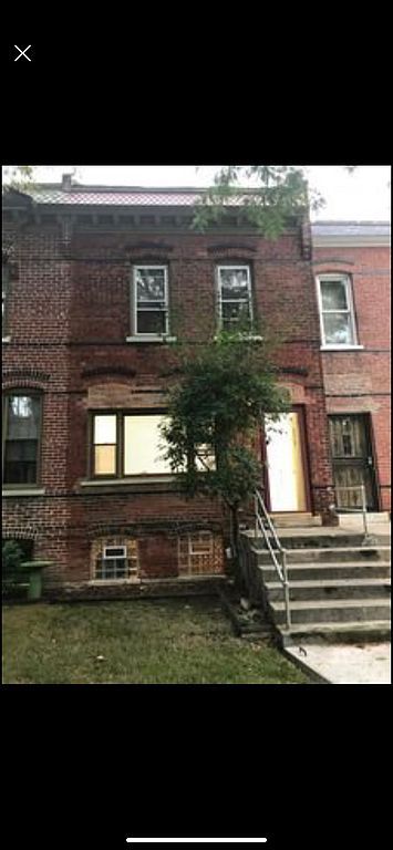 11406 S Saint Lawrence Ave, Chicago, IL 60628