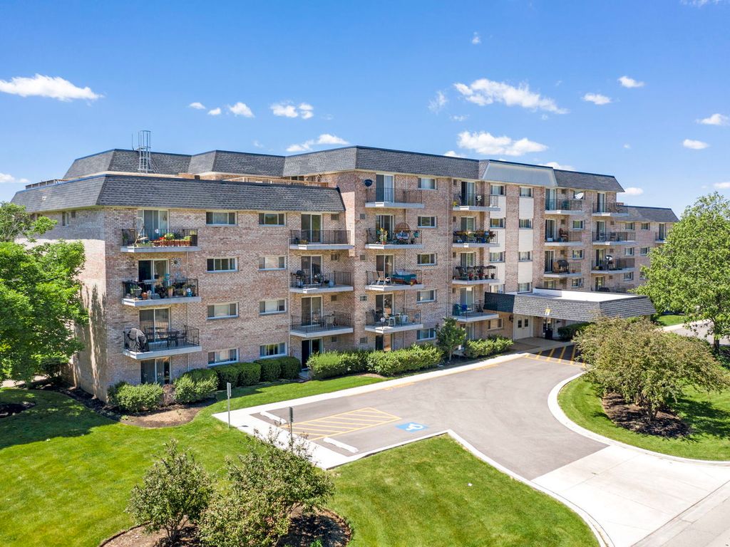 Wheaton Il Condos For Sale 10 Listings Trulia