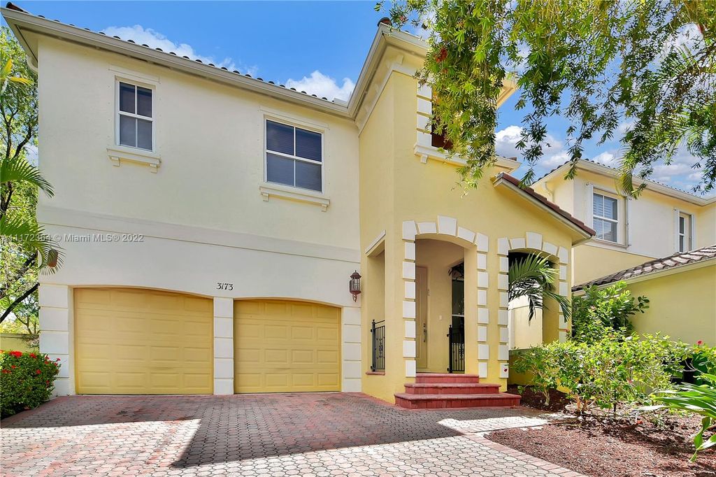 3173 NE 211th St, Aventura, FL 33180