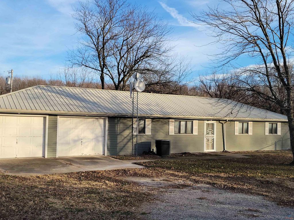 312 S 3rd St, Deepwater, MO 64740 Trulia