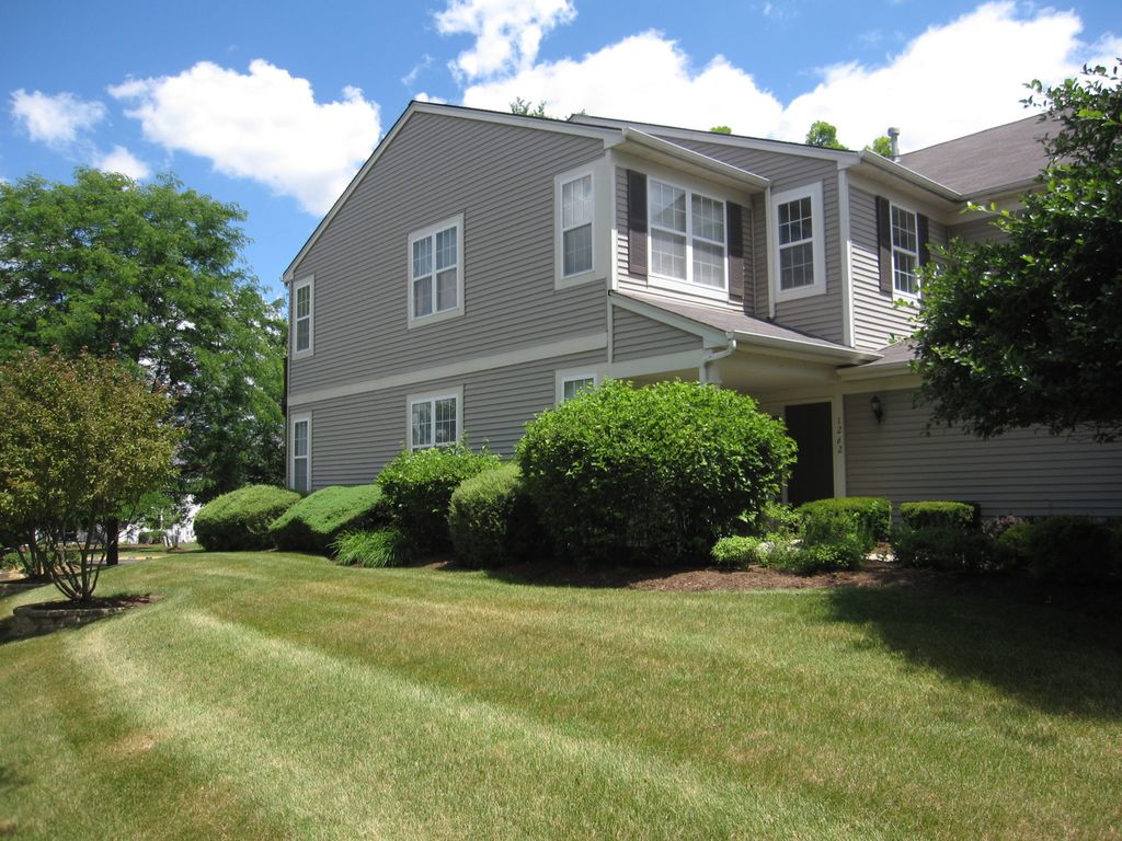 1260 Brookdale Dr, Carpentersville, IL 60110 Trulia