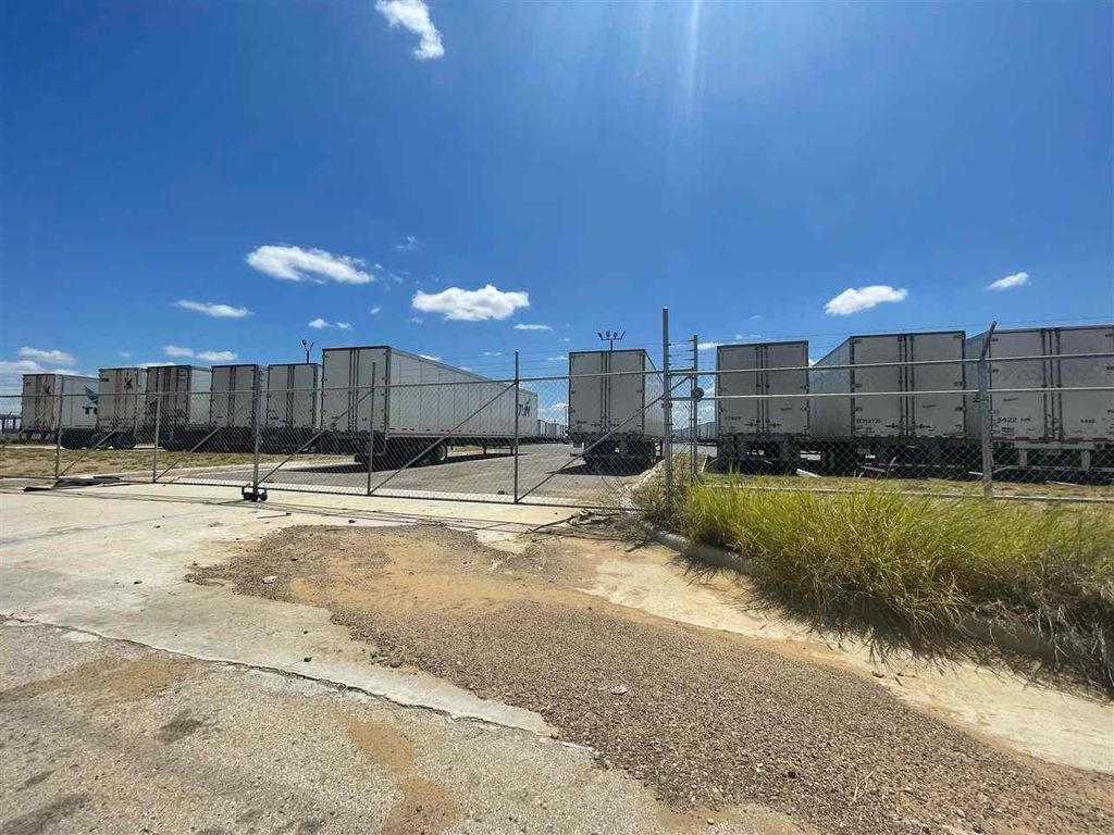 13605 Evolution Loop, Laredo, TX 78045