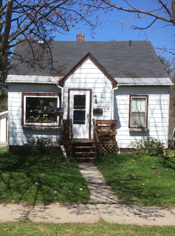 1091 Maple St, Sault Sainte Marie, MI 49783 Trulia