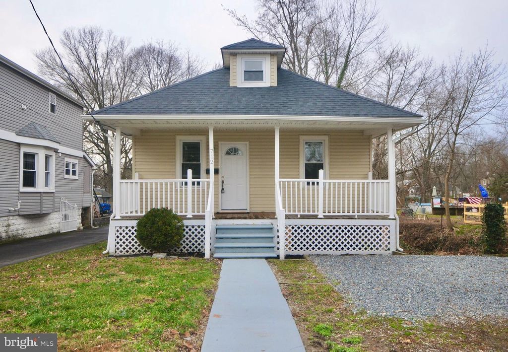712 N Lenola Rd, Moorestown, NJ 08057