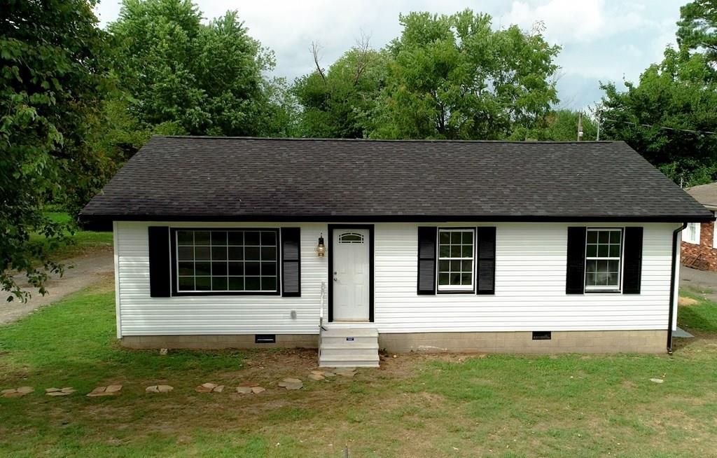 114 Midway Ave, Madisonville, KY 42431