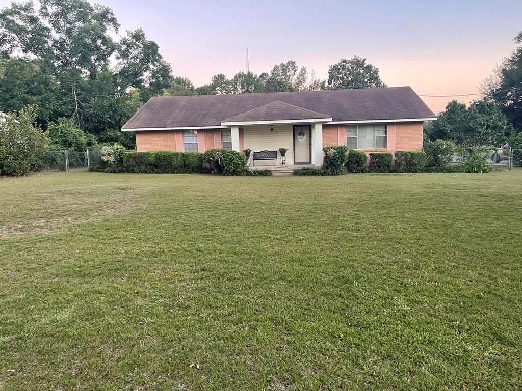 604 Springdale Rd, Dublin, GA 31021