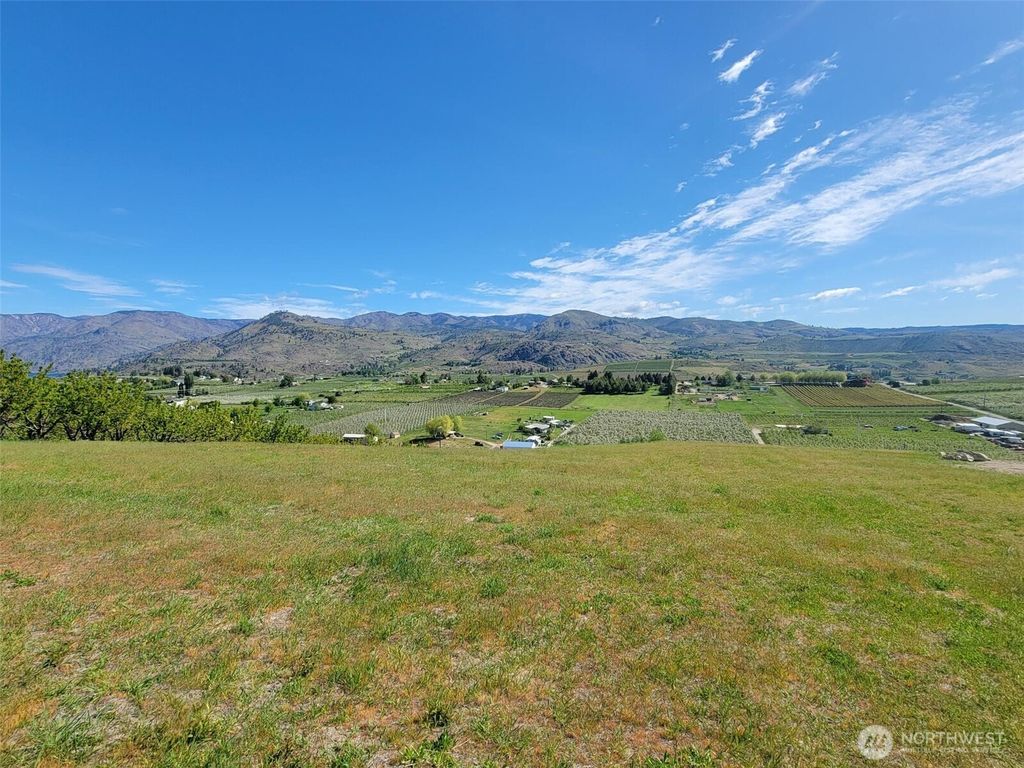 25 Milan Street, Manson, WA 98831