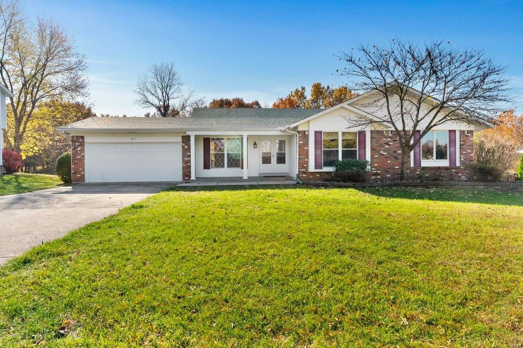 403 Park Charles Blvd S, Saint Peters, MO 63376 3 Bed, 3 Bath Single