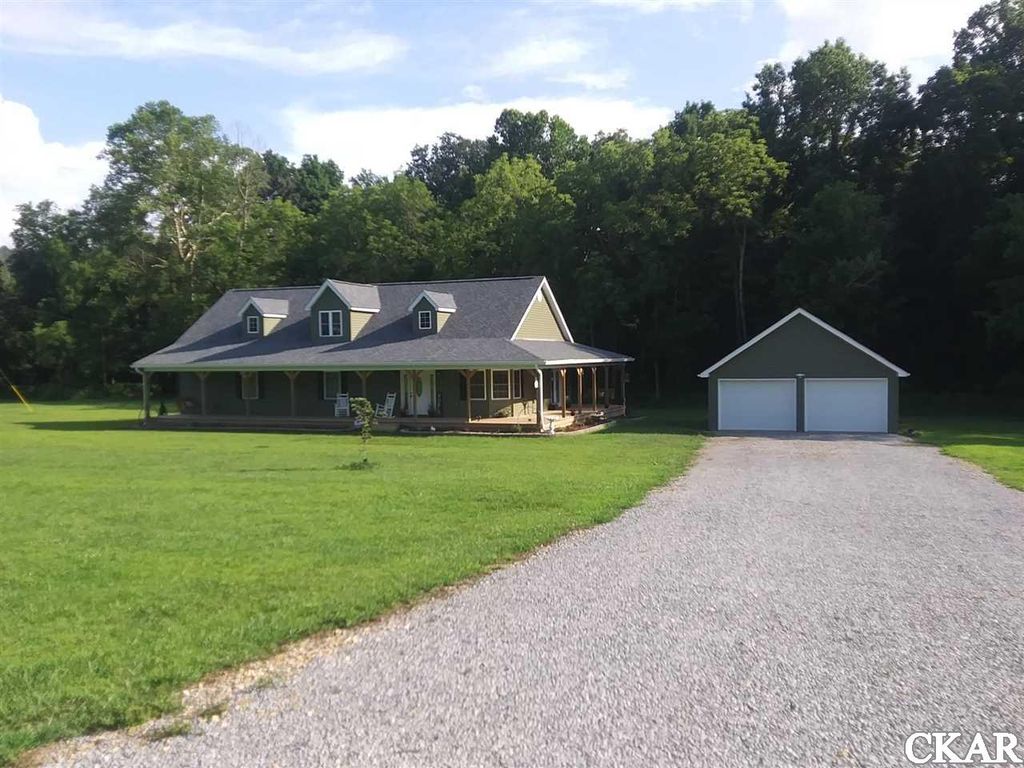 1173 State Highway 906, Hustonville, KY 40437