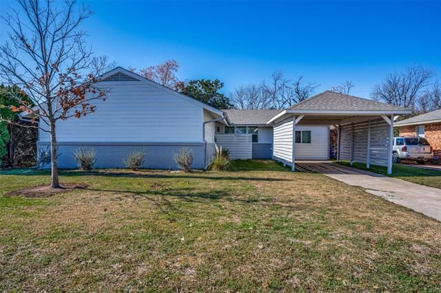 9927 Lenel Pl, Dallas, TX 75220