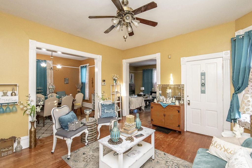 2900 West Kilbourn AVENUE, Milwaukee, WI 53208 Trulia