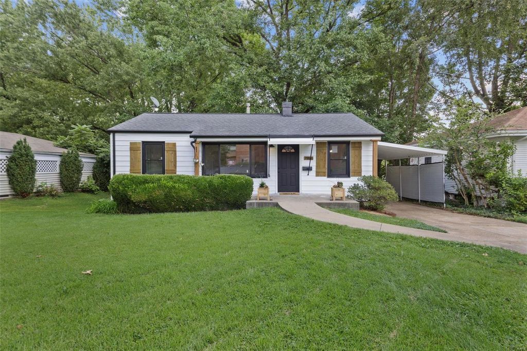 7916 Oakdale St, Saint Louis, MO 63123