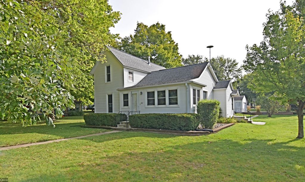 210 N Main St, Conrad, IA 50621 Trulia