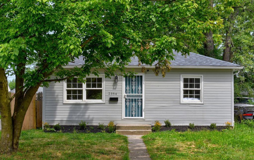 2354 Howey Rd, Columbus, OH 43211