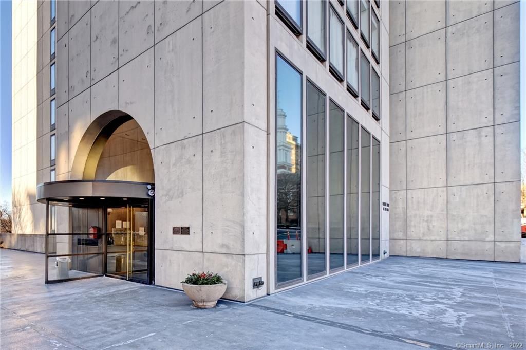1 Gold St #18E, Hartford, CT 06103
